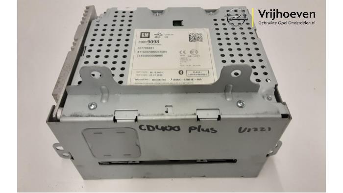 Radio module van een Opel Zafira Tourer (P12) 1.4 Turbo 16V Ecotec 2015