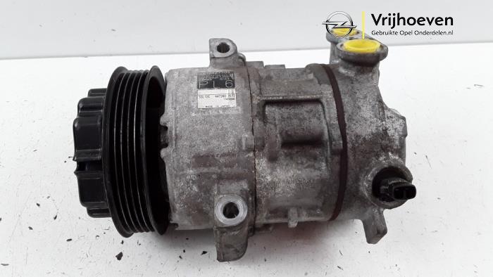 Gebruikte Aircopomp Opel Corsa E 1.0 SIDI Turbo 12V Prijs € 90,00 Margeregeling aangeboden door Autodemontage Vrijhoeven B.V.