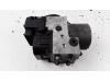 ABS Pomp van een Opel Omega B (25/26/27) 2.2 16V 2001