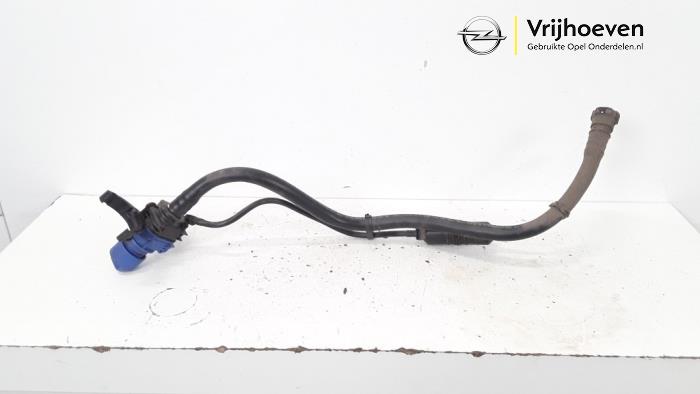 Gebruikte Vulpijp ad-blue tank Opel Grandland (X) 1.6 CDTi 120 Prijs € 50,00 Margeregeling aangeboden door Autodemontage Vrijhoeven B.V.