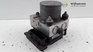 Gebruikte ABS Pomp Opel Corsa D 1.6i OPC 16V Turbo Prijs € 175,00 Margeregeling aangeboden door Autodemontage Vrijhoeven B.V.