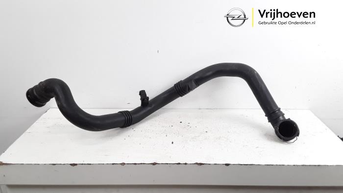 Gebruikte Intercooler Buis Opel Astra K 1.4 Turbo 16V Prijs € 30,00 Margeregeling aangeboden door Autodemontage Vrijhoeven B.V.