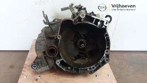 Gebruikte Versnellingsbak Opel Corsa E 1.3 CDTi 16V ecoFLEX Prijs € 500,00 Margeregeling aangeboden door Autodemontage Vrijhoeven B.V.
