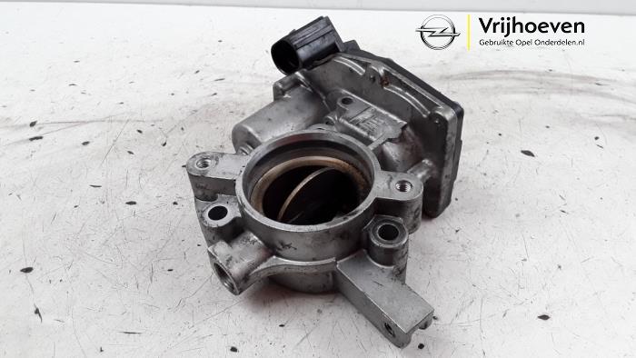 Gebruikte Gasklephuis Opel Corsa E 1.3 CDTi 16V ecoFLEX Prijs € 25,00 Margeregeling aangeboden door Autodemontage Vrijhoeven B.V.