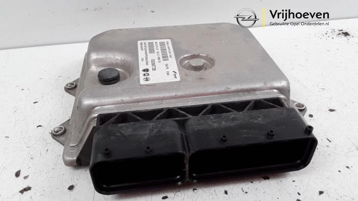 Gebruikte Computer Motormanagement Opel Combo 1.3 CDTI 16V ecoFlex Prijs € 100,00 Margeregeling aangeboden door Autodemontage Vrijhoeven B.V.