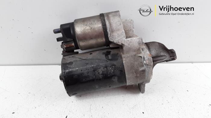 Startmotor van een Opel Corsa D 1.0 2010