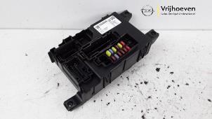 Gebruikte Zekeringkast Opel Corsa D 1.4 16V Twinport Prijs € 75,00 Margeregeling aangeboden door Autodemontage Vrijhoeven B.V.