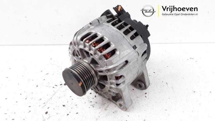Gebruikte Dynamo Opel Corsa F (UB/UH/UP) 1.2 Turbo 12V 100 Prijs € 50,00 Margeregeling aangeboden door Autodemontage Vrijhoeven B.V.