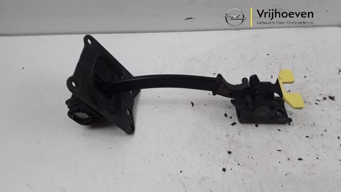Gebruikte Diversen Opel Combo Cargo 1.6 CDTI 100 Prijs € 25,00 Margeregeling aangeboden door Autodemontage Vrijhoeven B.V.