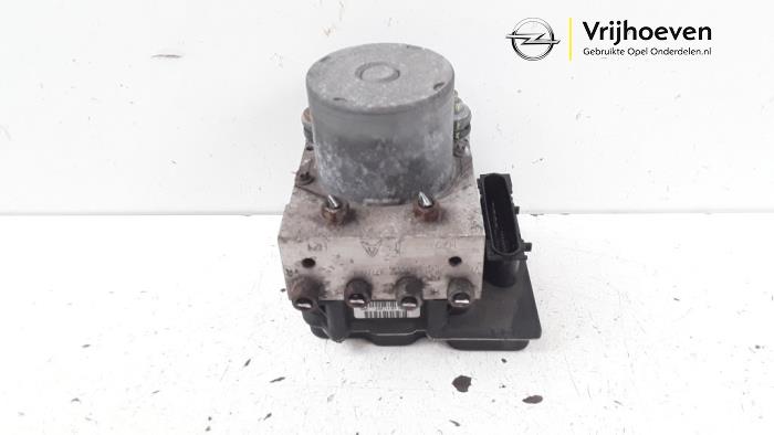 Gebruikte ABS Pomp Opel Corsa D 1.6i OPC 16V Turbo Prijs € 175,00 Margeregeling aangeboden door Autodemontage Vrijhoeven B.V.