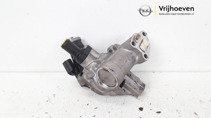 Uitlaat gasklep (EGR) van een Opel Corsa E 1.3 CDTi 16V ecoFLEX 2015