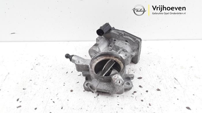 Gebruikte Gasklephuis Opel Insignia 2.0 CDTI 16V 120 ecoFLEX Prijs € 20,00 Margeregeling aangeboden door Autodemontage Vrijhoeven B.V.