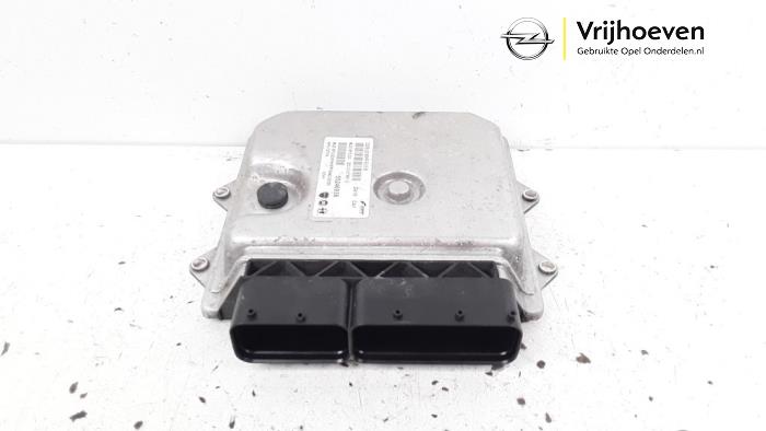 Gebruikte Computer Motormanagement Opel Combo 1.3 CDTI 16V ecoFlex Prijs € 100,00 Margeregeling aangeboden door Autodemontage Vrijhoeven B.V.