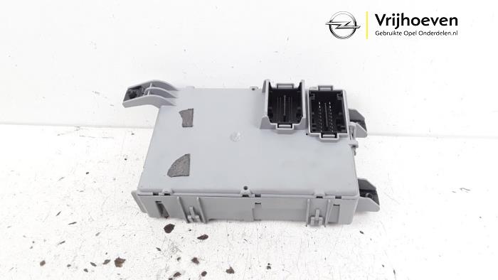 Module Bodycontrol van een Opel Combo 1.3 CDTI 16V ecoFlex 2013