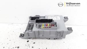 Gebruikte Bodycontrol Module Opel Combo 1.3 CDTI 16V ecoFlex Prijs € 75,00 Margeregeling aangeboden door Autodemontage Vrijhoeven B.V.