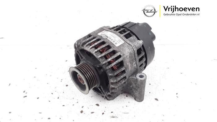 Gebruikte Dynamo Opel Combo 1.3 CDTI 16V ecoFlex Prijs € 30,00 Margeregeling aangeboden door Autodemontage Vrijhoeven B.V.