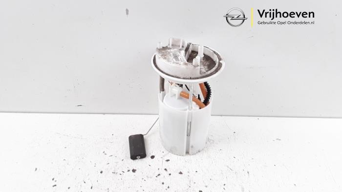 Gebruikte Tank element Pomp Opel Corsa E 1.4 Turbo 16V Prijs € 75,00 Margeregeling aangeboden door Autodemontage Vrijhoeven B.V.