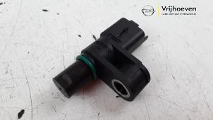 Gebruikte Nokkenas Sensor Opel Crossland (X) 1.2 Turbo 12V Euro 6 Prijs € 15,00 Margeregeling aangeboden door Autodemontage Vrijhoeven B.V.