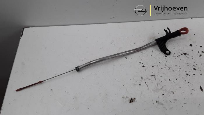 Gebruikte Peilstok Olie Opel Grandland (X) 1.5 CDTI 130 Prijs € 25,00 Margeregeling aangeboden door Autodemontage Vrijhoeven B.V.