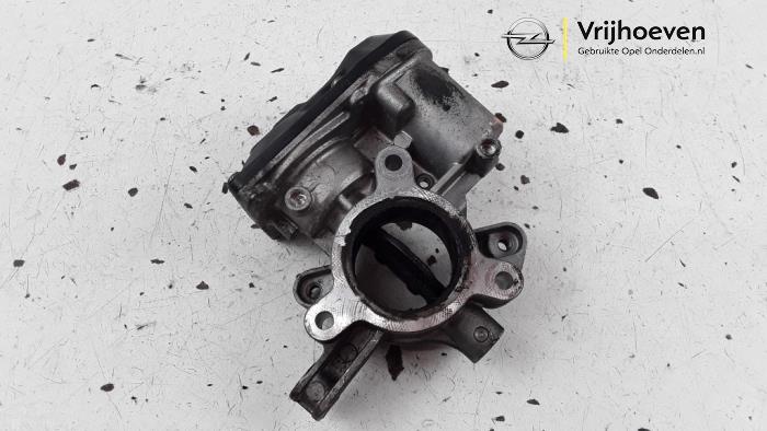 Gasklephuis van een Opel Corsa E 1.3 CDTi 16V ecoFLEX 2015