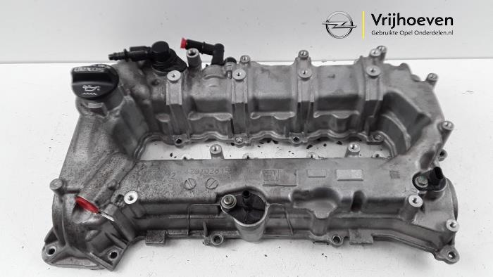 Gebruikte Kleppendeksel Opel Astra K 1.4 Turbo 16V Prijs € 80,00 Margeregeling aangeboden door Autodemontage Vrijhoeven B.V.