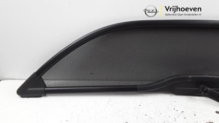 Windscherm van een Opel Tigra Twin Top 1.4 16V 2005