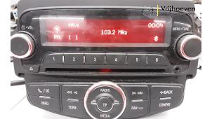 Gebruikte Radio CD Speler Opel Adam 1.2 16V Prijs € 50,00 Margeregeling aangeboden door Autodemontage Vrijhoeven B.V.