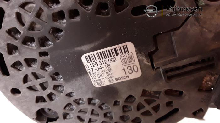 Dynamo van een Opel Astra K 1.0 SIDI Turbo 12V 2016