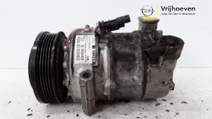Gebruikte Pomp Airco Opel Astra K 1.0 SIDI Turbo 12V Prijs € 50,00 Margeregeling aangeboden door Autodemontage Vrijhoeven B.V.