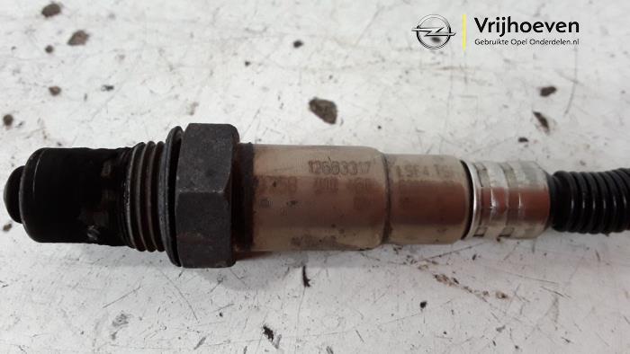 Lambda Sonde van een Opel Astra K 1.0 SIDI Turbo 12V 2016