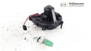 Gebruikte Blower Opel Corsa C (F08/68) 1.2 16V Twin Port Prijs € 35,00 Margeregeling aangeboden door Autodemontage Vrijhoeven B.V.