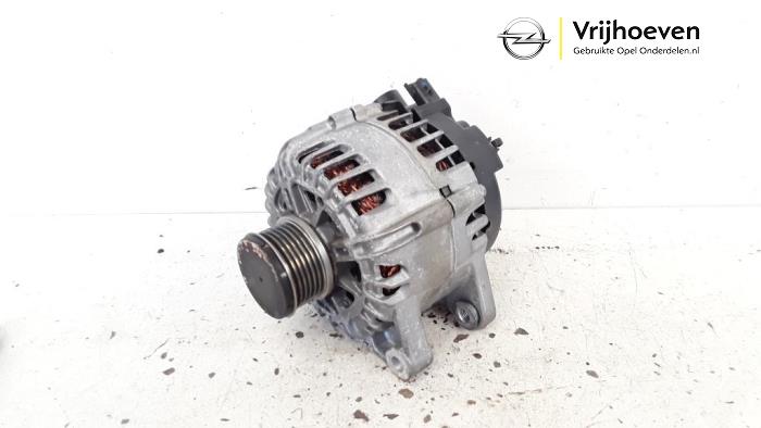 Gebruikte Dynamo Opel Corsa F (UB/UH/UP) 1.2 Turbo 12V 100 Prijs € 50,00 Margeregeling aangeboden door Autodemontage Vrijhoeven B.V.