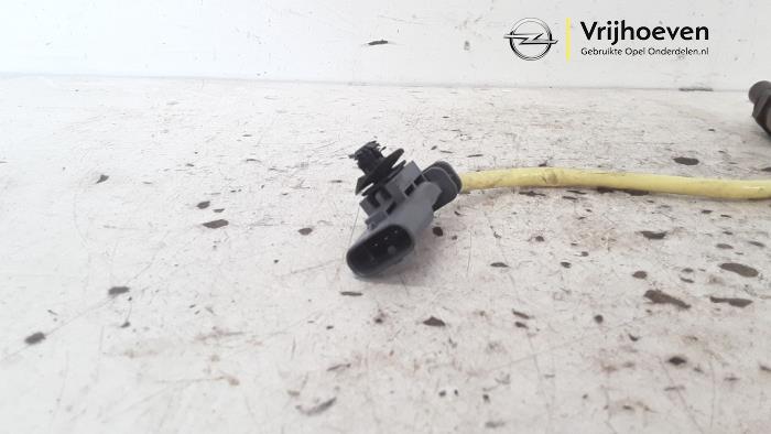 Lambda Sonde van een Opel Mokka 1.2 Turbo 12V 2021