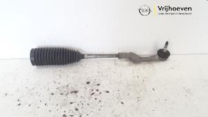 Gebruikte Spoorstang links Opel Mokka 1.2 Turbo 12V Prijs € 40,00 Margeregeling aangeboden door Autodemontage Vrijhoeven B.V.