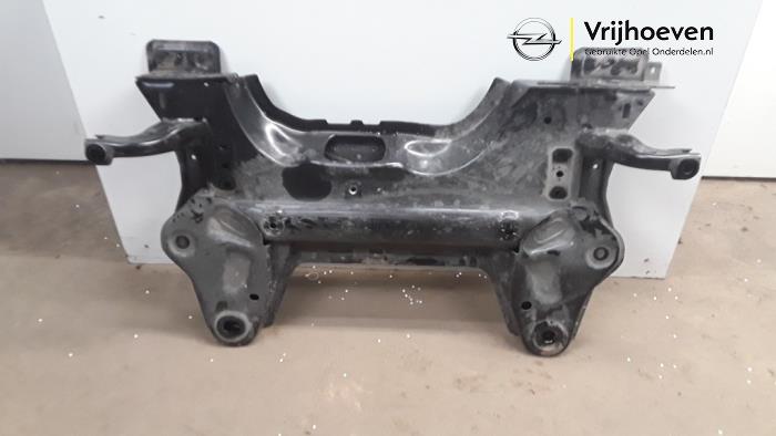 Gebruikte Subframe Opel Mokka 1.2 Turbo 12V Prijs € 125,00 Margeregeling aangeboden door Autodemontage Vrijhoeven B.V.