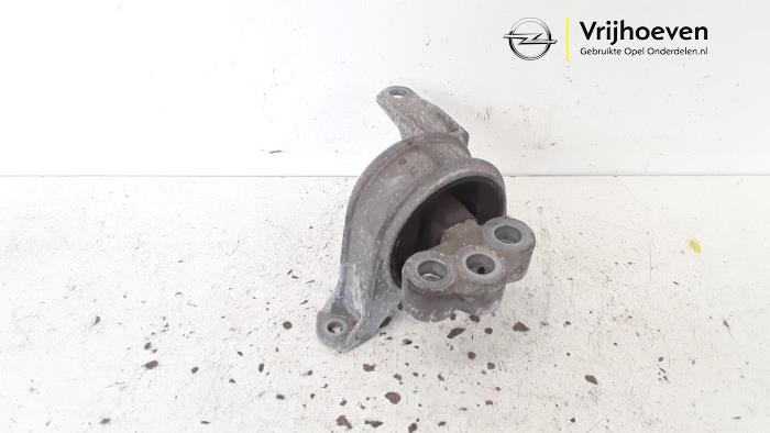 Gebruikte Motorsteun Opel Astra G (F08/48) 1.6 Prijs € 20,00 Margeregeling aangeboden door Autodemontage Vrijhoeven B.V.