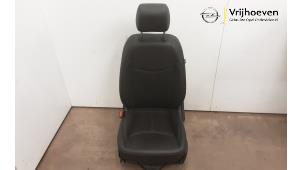 Gebruikte Voorstoel links Opel Karl 1.0 12V Prijs € 100,00 Margeregeling aangeboden door Autodemontage Vrijhoeven B.V.