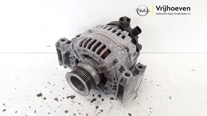 Gebruikte Dynamo Opel Vectra C Caravan 2.2 DIG 16V Prijs € 50,00 Margeregeling aangeboden door Autodemontage Vrijhoeven B.V.