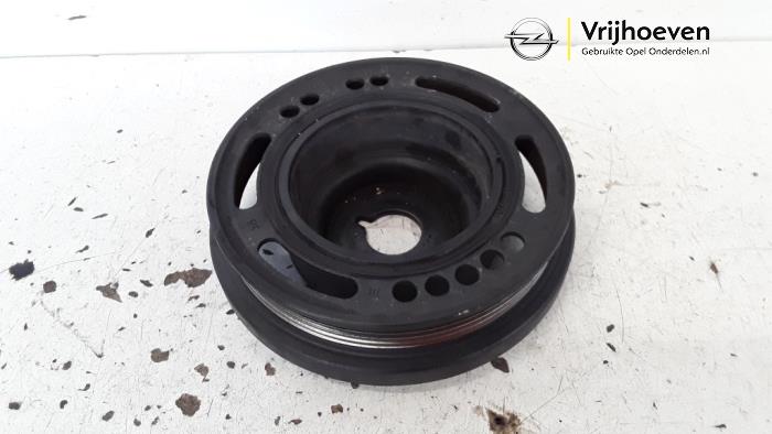 Gebruikte Krukas Poelie Opel Corsa D 1.6i OPC 16V Turbo Prijs € 10,00 Margeregeling aangeboden door Autodemontage Vrijhoeven B.V.