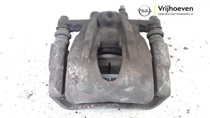 Remklauw (Tang) links-voor van een Opel Corsa C (F08/68) 1.2 16V Twin Port 2005
