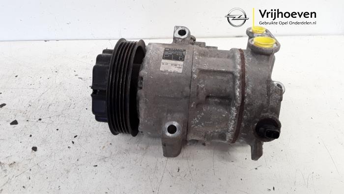 Gebruikte Aircopomp Opel Corsa E 1.0 SIDI Turbo 12V Prijs € 90,00 Margeregeling aangeboden door Autodemontage Vrijhoeven B.V.