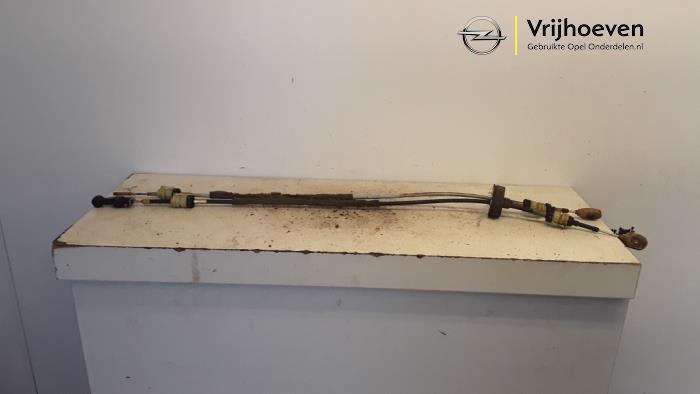 Gebruikte Schakelkabel Versnellingsbak Opel Zafira (F75) 2.0 16V Turbo OPC Prijs € 30,00 Margeregeling aangeboden door Autodemontage Vrijhoeven B.V.