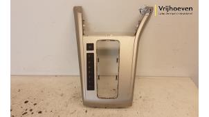 Gebruikte Middenconsoles Opel Astra H Twin Top (L67) 1.8 16V Prijs € 35,00 Margeregeling aangeboden door Autodemontage Vrijhoeven B.V.