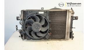 Gebruikte Koelerset Opel Astra H Twin Top (L67) 1.8 16V Prijs € 120,00 Margeregeling aangeboden door Autodemontage Vrijhoeven B.V.