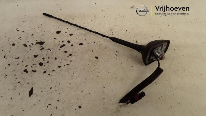 Antenne van een Vauxhall Adam 1.2 2013