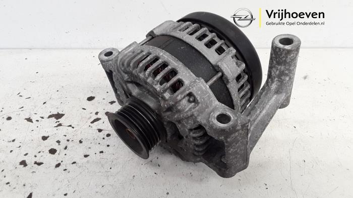 Gebruikte Dynamo Opel Astra K 1.0 SIDI Turbo 12V Prijs € 30,00 Margeregeling aangeboden door Autodemontage Vrijhoeven B.V.