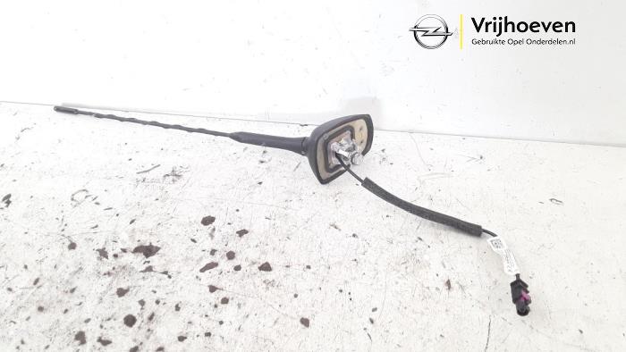 Antenne van een Opel Adam 1.2 16V 2018