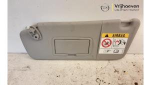 Gebruikte Zonneklep Opel Adam 1.2 16V Prijs € 20,00 Margeregeling aangeboden door Autodemontage Vrijhoeven B.V.