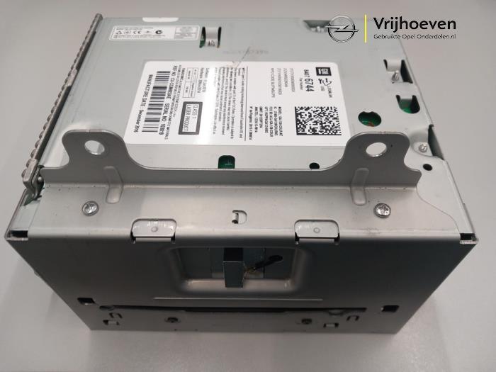 Gebruikte Radio module Opel Astra J GTC (PD2/PF2) 1.6 SIDI Turbo 16V Motorsport Prijs € 300,00 Margeregeling aangeboden door Autodemontage Vrijhoeven B.V.