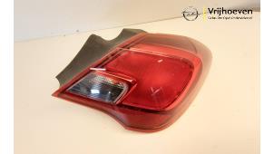 Gebruikte Achterlicht rechts Opel Corsa E 1.0 SIDI Turbo 12V Prijs € 30,00 Margeregeling aangeboden door Autodemontage Vrijhoeven B.V.